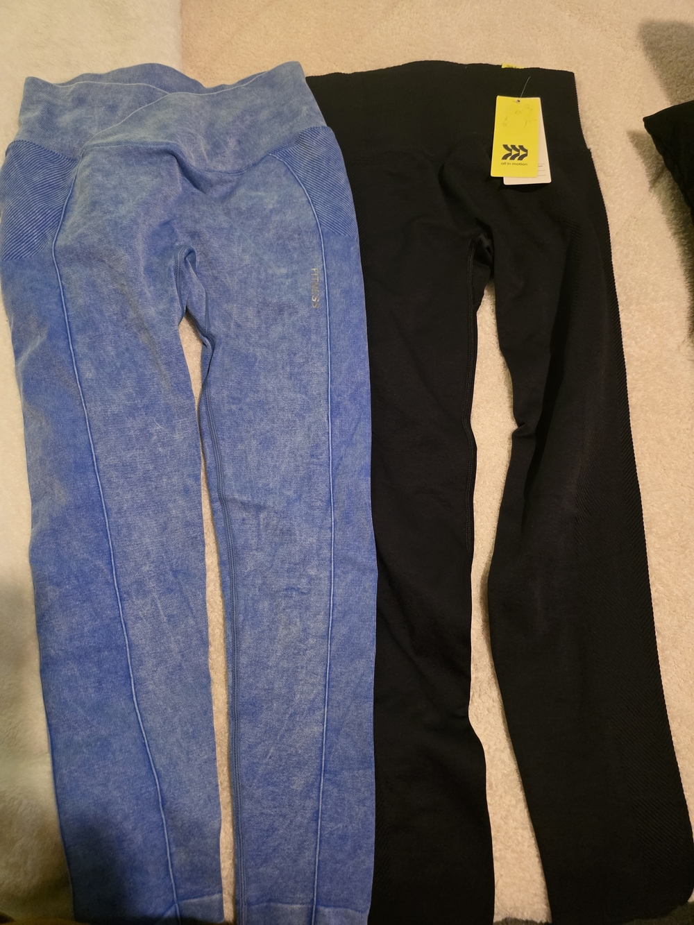 Women's Seamless Leggings Duo - Blue and Black
